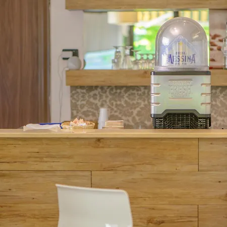 Hotell Avana Mare 3*