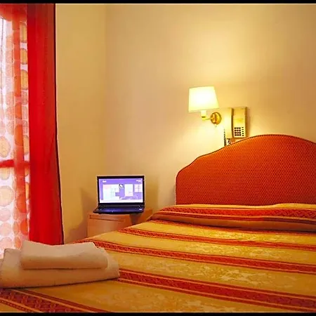 Avana Mare 3* Rímini