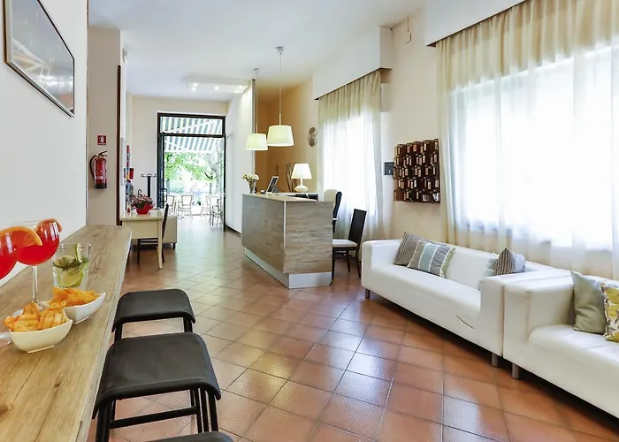 Avana Mare 3* ريميني