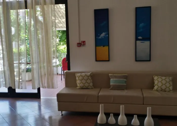 Avana Mare فندق ريميني