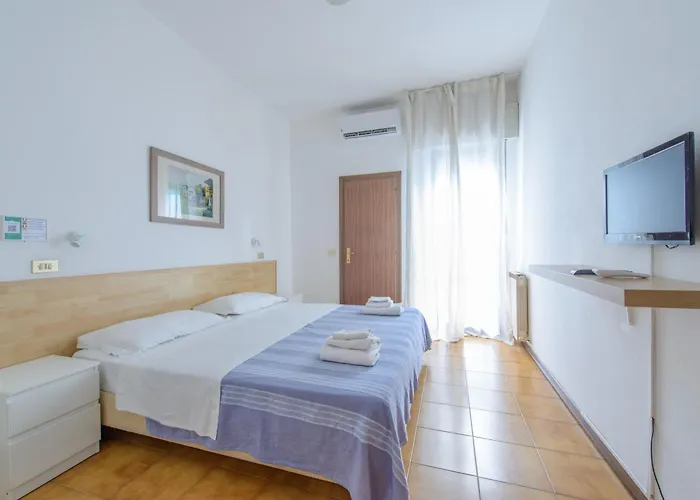 Avana Mare 3* Rimini